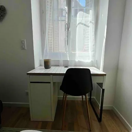 Appartement Climatise / Centre-Ville / 2 Personnes Besancon Exterior photo