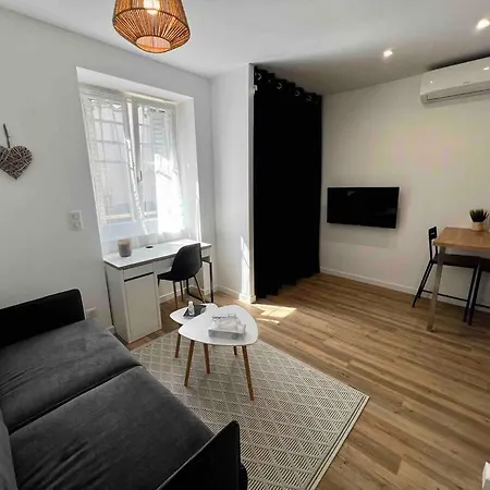 Appartement Climatise / Centre-Ville / 2 Personnes Besancon Exterior photo