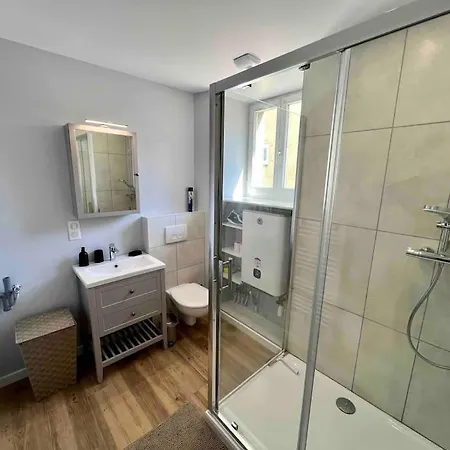 Appartement Climatise / Centre-Ville / 2 Personnes Besancon Exterior photo
